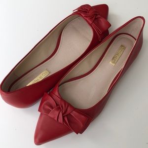 *Worn Once* Louise et Cie Red Bow Flat